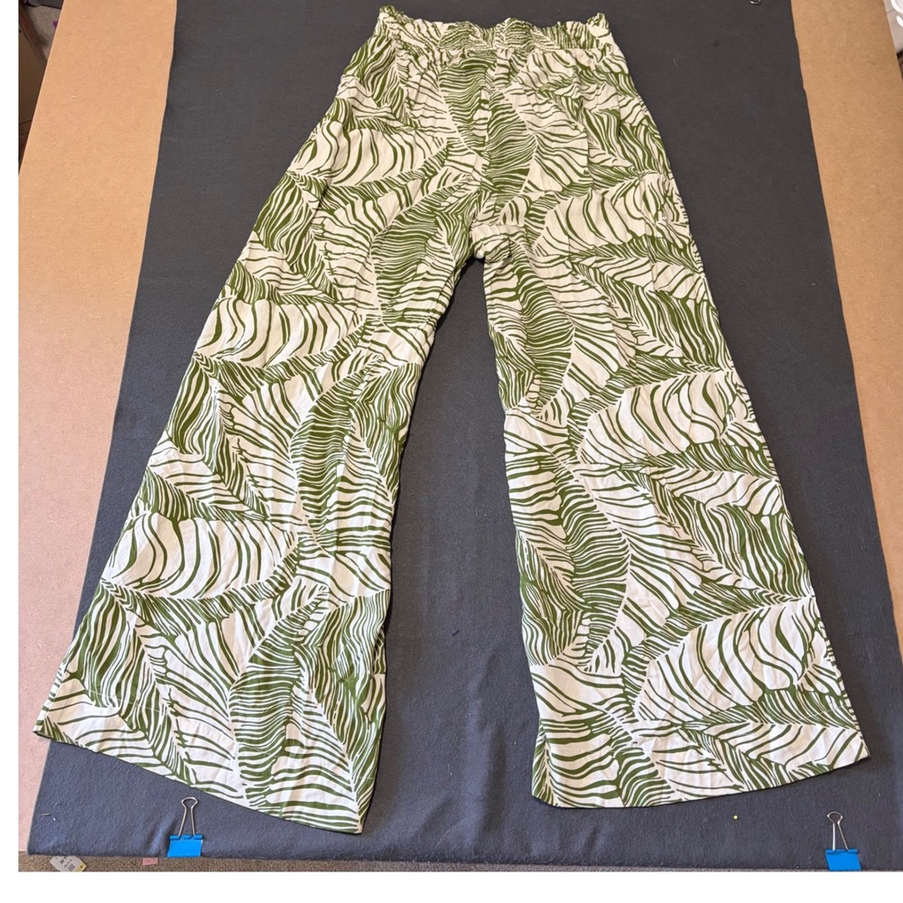 Marled Wide Leg Pants Womens M Green Leaf Print Smocked Waist Travel Pull On - Picture 5 of 6